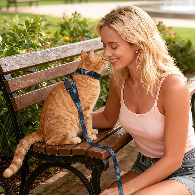Cat Harness and Leash Set, 3-in-1 Escape Proof Adjustable, Comfortable Soft Lightweight, Safe, Easy to Wear, Walking Travel Kitten Harness for Small Medium Large Cats （Black
