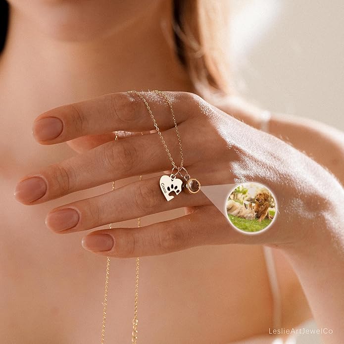 Personalized Cute Dog Cat Paw Name Necklace Forever Love Custom Heart Pendant Pet Name Necklace Gift for Pet Lovers