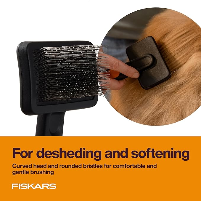 Fiskars Pet, Cat and Dog Brush, Fine Bristles & SoftGrip Handle for Gentle Grooming and Deshedding, Cat and Dog Supplies, Orange/Black