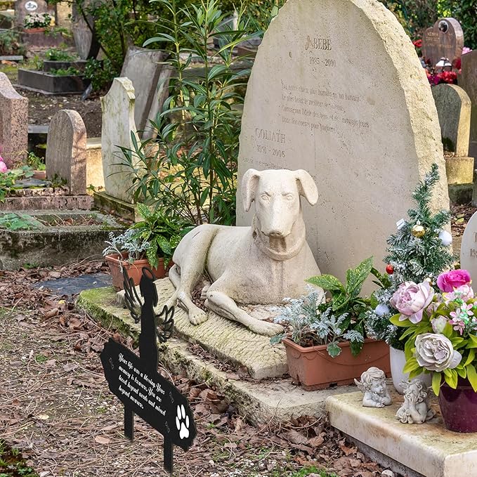 Dog Cemetery Decorations for Grave - Grave Garden Metal Decorations Memorial Dog Angel Wings Stakes Plaque Waterproof Black Grave Decoration Sympathy Garden Stake Markers Dog Grave Decor