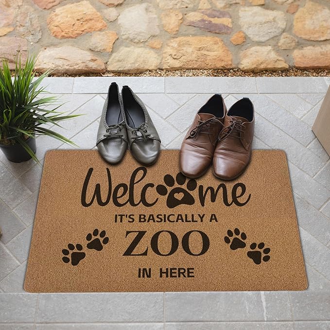Funny Pet Welcome Door Mats, It's Basically a Zoo in Here Door Mat for Home Outside Entryway, Outdoor Pet Lover Owner Gift, Artificial Coir Doormat Rugs for Patio Kitchen Decor, 17x30 Inch