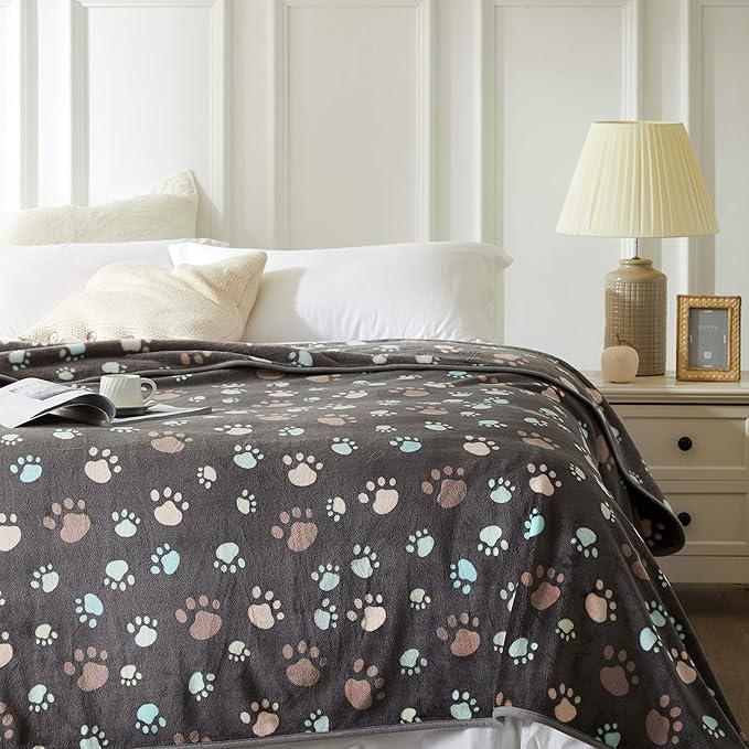 Allisandro 350 GSM Super Soft and Premium Fuzzy Flannel Fleece Pet Dog Blanket, The Cute Print Design Washable Fluffy Blanket for Puppy Cat Kitten Indoor or Outdoor, Grey, 64 x 40 Inches