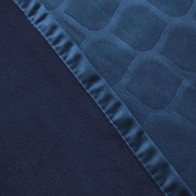 fuguitex Waterproof Dog Blanket Bed Cover Dog Crystal Velvet Moroccan Fuzzy Cozy Plush Pet Blanket Throw Blanket for Couch Sofa